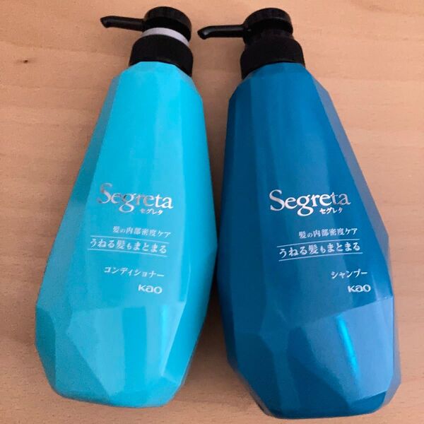 セグレタ シャンプー &コンディショナー うねる髪もまとまる 本体各430ml