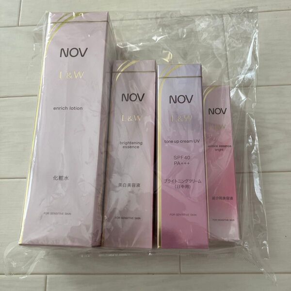NOVL&Wエンリッチローション・シミしわ部分用美容液・美白美容液・日中用クリームなど美白4点セット