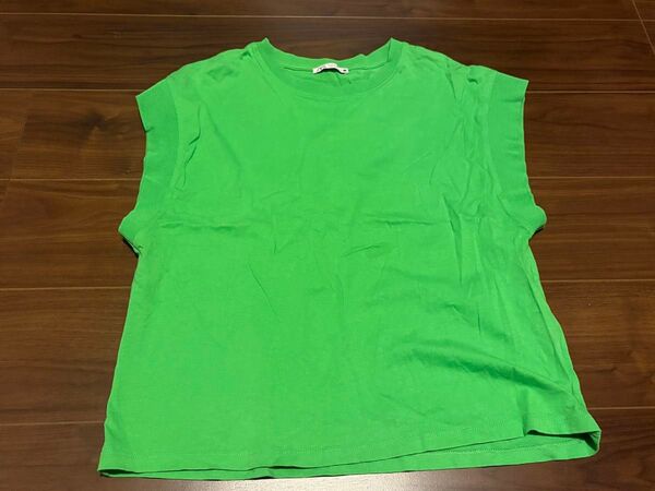 ZARA グリーン ノースリーブ Tシャツ EUR M タンクトップ Tシャツ