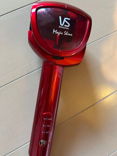 VS SASSOON Magic Shine ヘアアイロン レッド