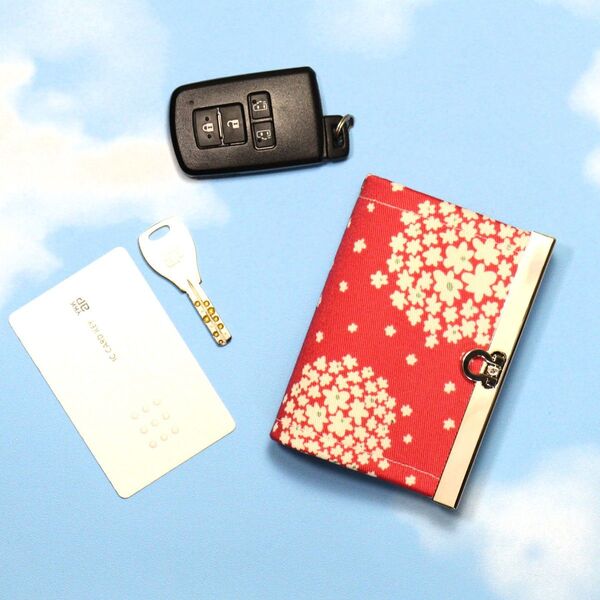 ハンドメイド【flo.R】スマートキー対応 直線口金のキーケース 北欧柄 サークルフラワー 赤 受注生産 10日以内に発送