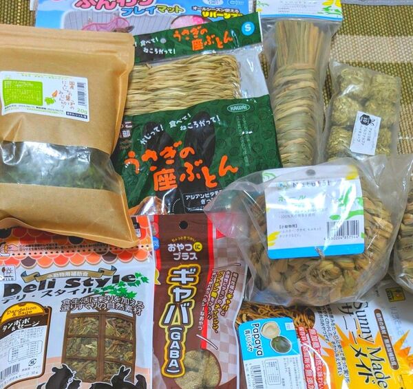 うさぎの福袋セット 自然素材10点セット 補助食 おやつ 人参葉 座布団 天然おもちゃボール 小動物用