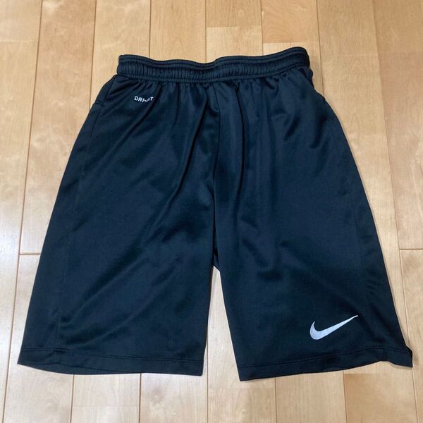 NIKE ハーフパンツ 黒 メンズ M スポーツウェア サッカー フットサル ランニング