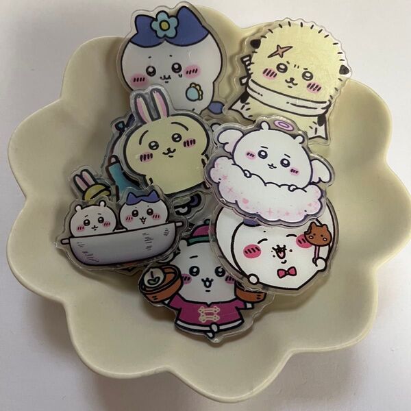 アクリル 4センチ 12枚 送料込み キャラ ちいかわ ハチワレ うさぎ