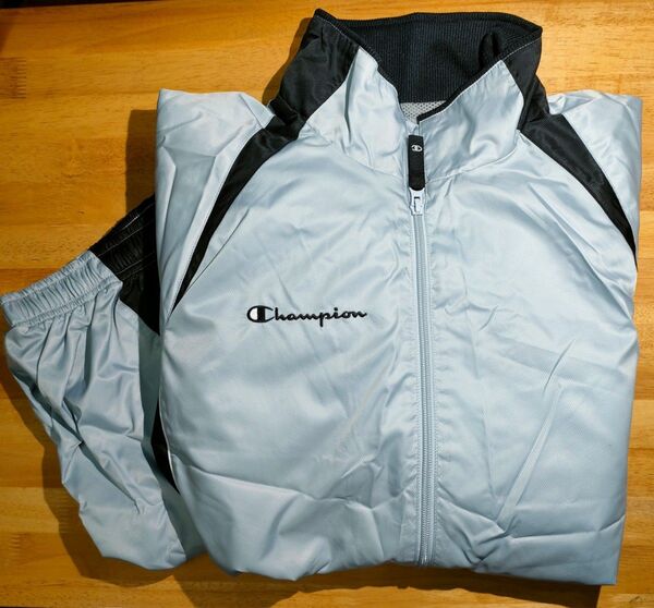 【未使用品】ウインドブレーカー 上下 Champion チャンピオン L メンズ シルバー