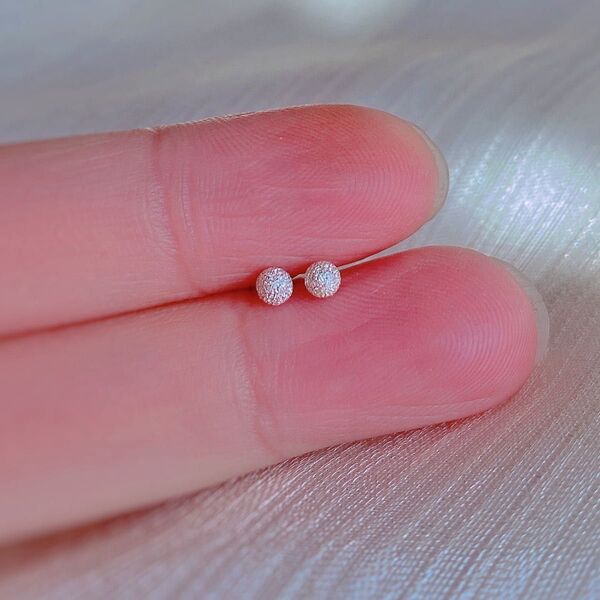 ピアス ボール シルバー キラキラ 3mm 球 ラウンド サークル シンプル 小ぶり 小さめ ミニ 仕事用 プレゼント