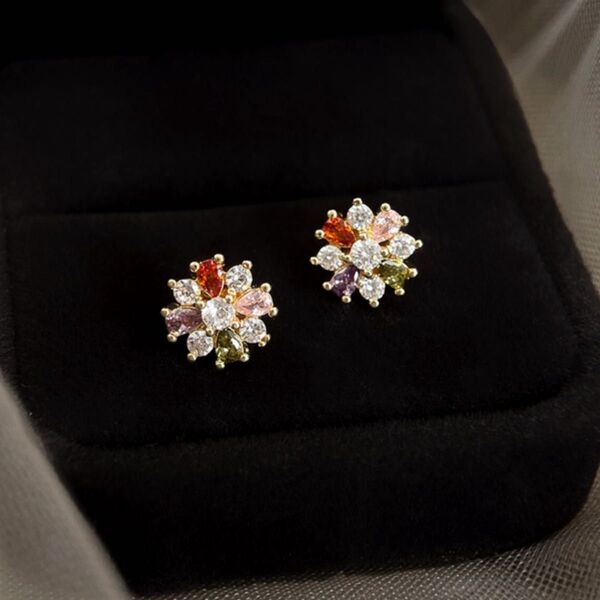 ピアス フラワー 花 ゴールド シンプル カラフル 小さめ おしゃれ 高級感 上品 高見え かわいい キラキラ ギフト