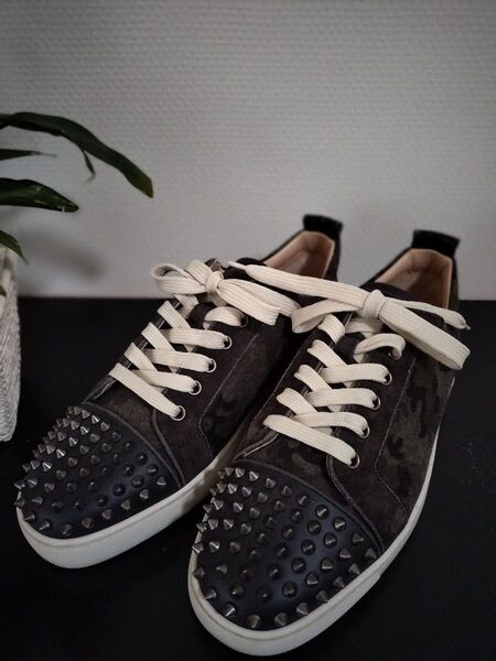 CHRISTIAN LOUBOUTIN スタッズ スニーカー 41