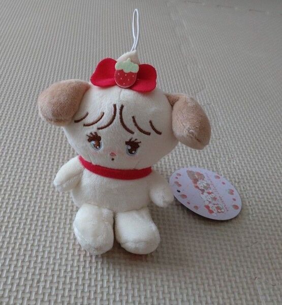 ☆タグ付き新品☆ mikko characters いちごマスコットぬいぐるみ スフレ