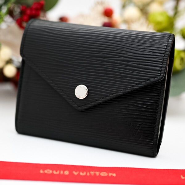 ルイヴィトン 財布 エピ ヴィクトリーヌ ブラック コンパクト ヴィトン Louis Vuitton メンズ レディース