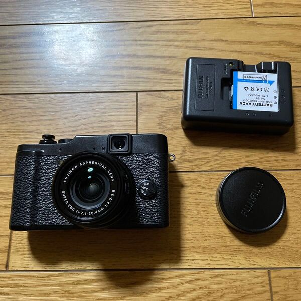 FUJIFILM X10 コンデジ フジフィルム
