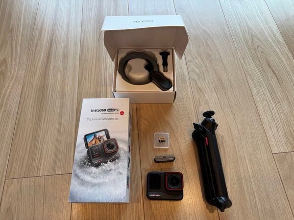 insta360 ace pro本体(多数オマケ付き!)