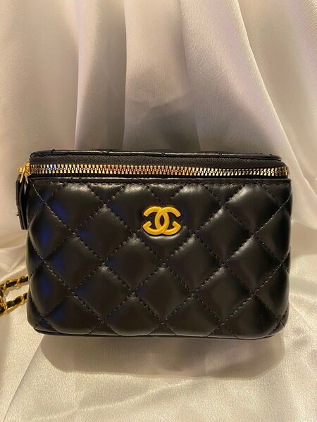 【新品】バニティ チェーンショルダーバッグ ハンドバッグ キルティング ブラック 各1点のみ