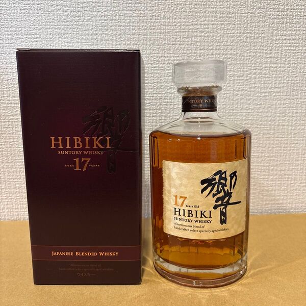 サントリーウイスキー 響17年 国産酒 SUNTORY WHISKY HIBIKI 未開封 古酒 箱付 【1】