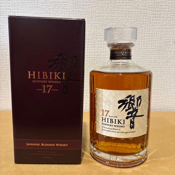 サントリーウイスキー 響17年 国産酒 SUNTORY WHISKY HIBIKI 未開封 古酒 箱付【4】