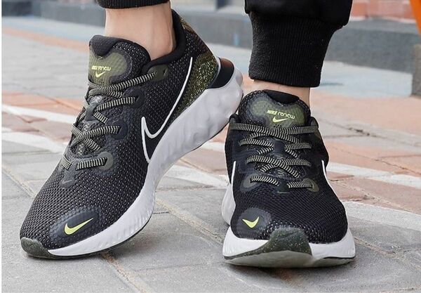 【処分】NIKE RENEW RUN SE 26.5cm CT3509-001