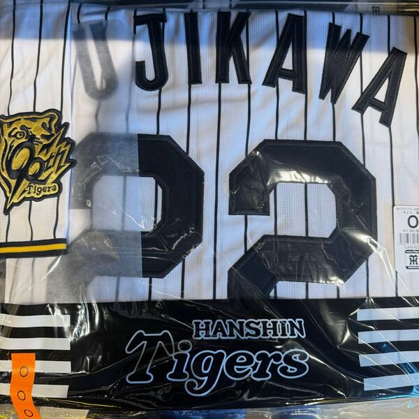 ☆新品未開封☆ 藤川監督 O 阪神タイガース ホーム レプリカユニフォーム Joshinワッペン付き 正規品 2025 最新版