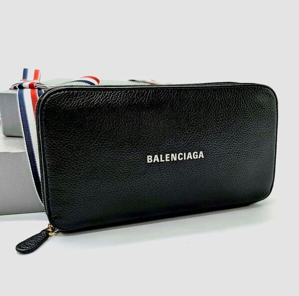 極美品 バレンシアガ ラウンドファスナー長財布 白ロゴ ×ゴールド シボ革 BALENCIAGA レザー