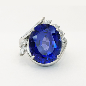 【中古美品】Pt900　タンザナイト　ダイヤ　デザインリング　タンザナイト　9.10ct　ダイヤ　0.44ct　11号