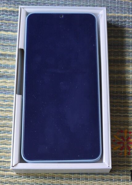 AQUOS wish4 SH−52E ブルー(B)