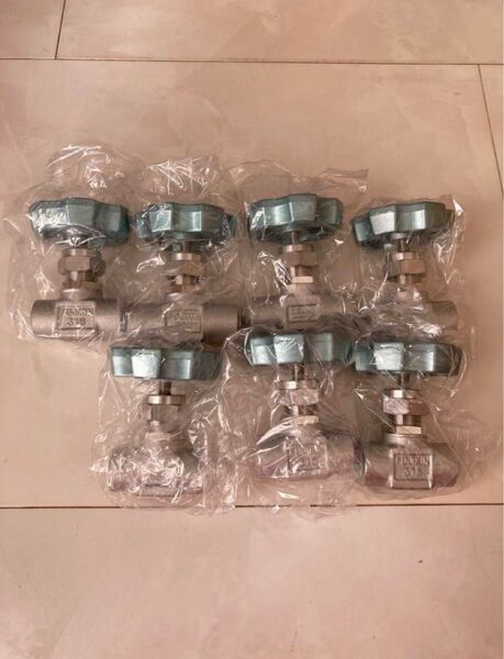 フジキン ステンレス鋼製ネジ込式パネルナット付ニードルストップバルブ