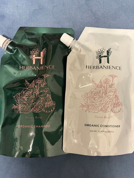 【匿名配送】ハーバニエンス シャンプー&トリートメント グリーンローズの香り
