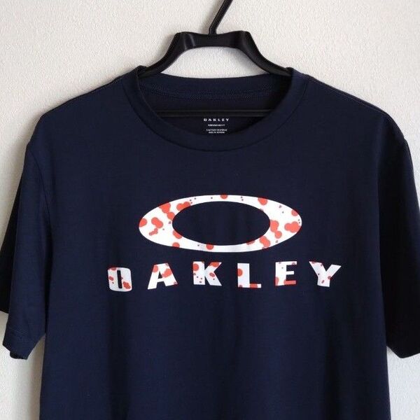 美品 OAKLEY ネイビー TシャツBIGロゴ 透湿 速乾 即乾 men's L 半袖Tシャツ