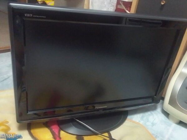 パナソニック液晶カラーテレビPanasonic VIERA TH-L26X1-K (ジャンク品)(送料無料)(超美品)
