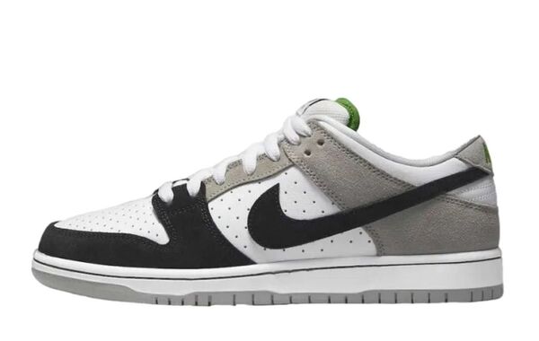 Nike SB Dunk Low "Chlorophyll"