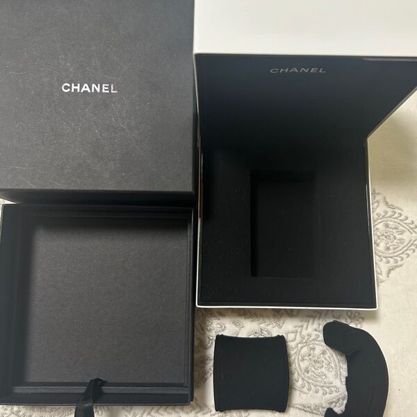 CHANEL 純正 シャネル 時計 箱 ウォッチ ケース ボックス 白 内箱 黒 正規 ボックス 保護 保存 収納 付属品 J12