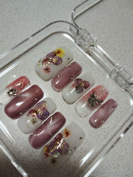 ネイルチップ 10枚セット ピンク ホワイト 蝶々 お花 金箔 ストーン