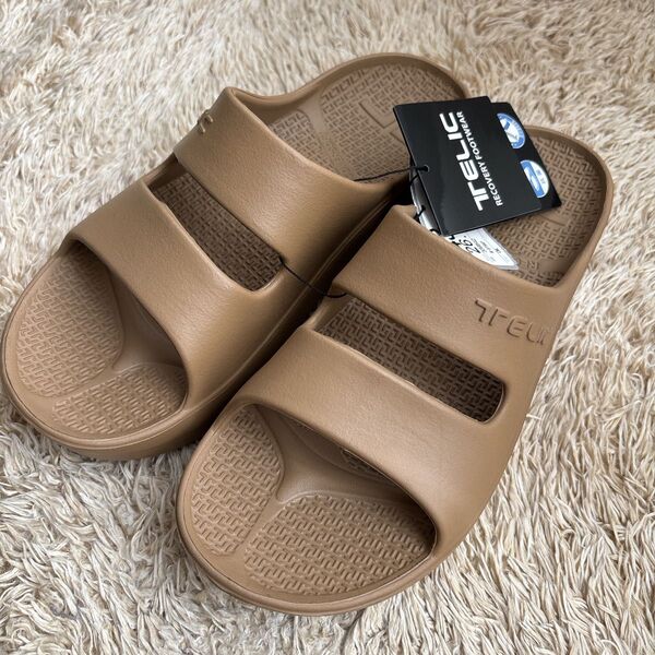 テリック W-STRAP リカバリーサンダル TELIC キャメル