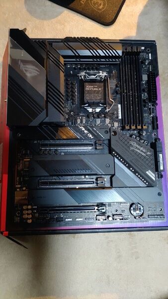 ASUS ROG STRIX Z590-F GAMING WIFI 中古動作品
