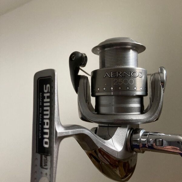 シマノ SHIMANO リール フィッシング 釣具 AERNOS2500