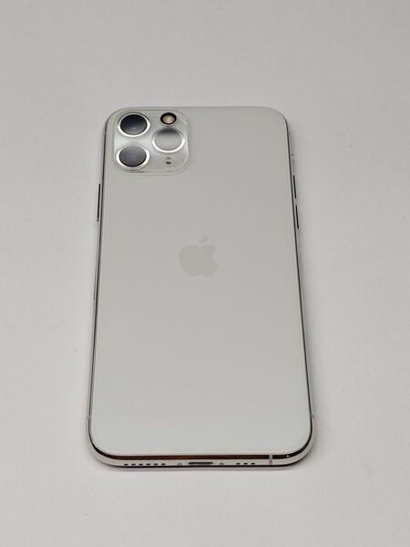 【最大容量100%・新品外装】iPhone 11 Pro 256GB SIMフリー シルバー