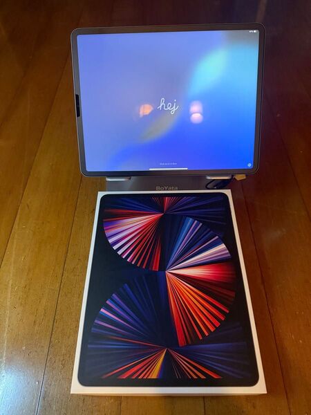 iPad Pro 12.9インチ 第6世代 Wi-Fi 128GB スペースグレイ