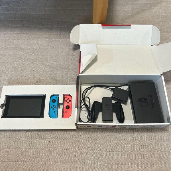 Nintendo Switch 本体 ネオンブルー/ネオンレッド