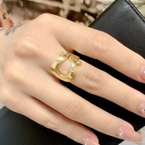 a80 指輪 Unisex ホースシューU字 ステンレスゴールドリング【17号】