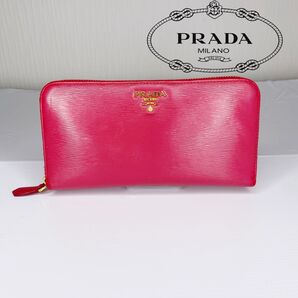 S55 PRADA プラダ レザー 長財布 ラウンドジップ