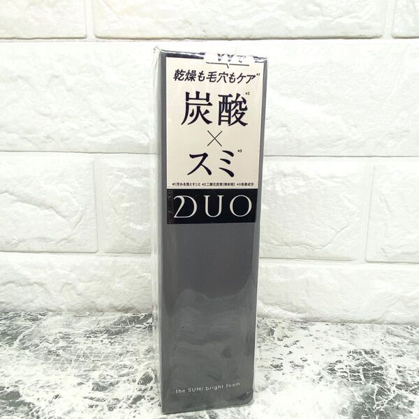 未使用 DUO デュオ ザ ブライトフォーム BK 炭酸スミ 泡状洗顔料 マッサージ料 マスク 100g