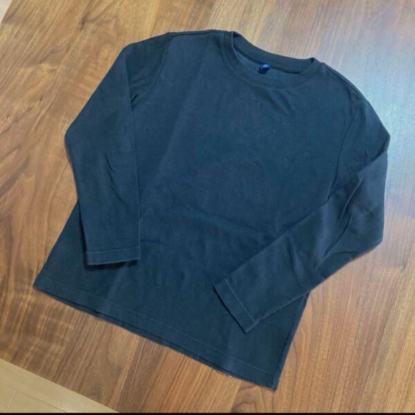 一度使用 UNIQLO ロンT 130 黒 長袖Tシャツ キッズ