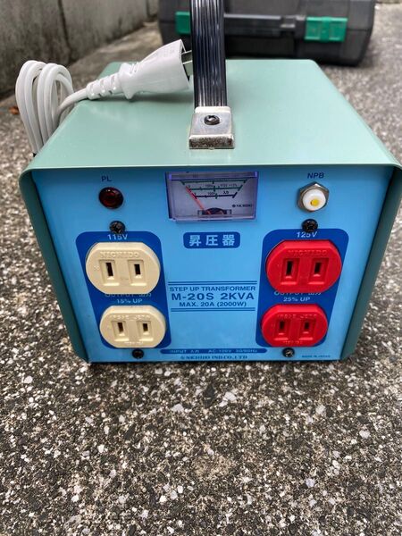日動工業 昇圧機