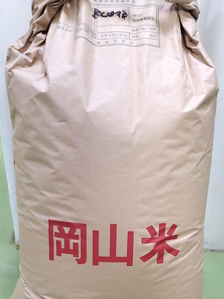 粘りが強くモチモチ柔らか食感 令和6年産特別栽培米さとのつき玄米 20kg