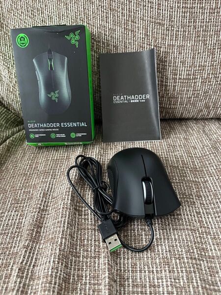 Razer DeathAdder Essential ゲーミングマウス