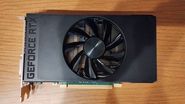NVIDIA GeForce RTX2060 グラフィックボード