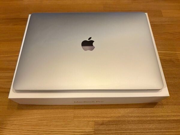 【充電器/ケーブル/元箱あり】MacBook pro 2017 メモリ8GB SSD128GB