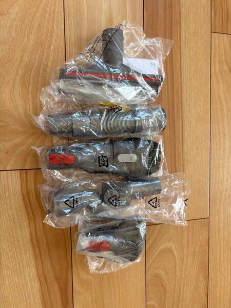 【未使用 付属パーツ】Dyson V8 Slim Fluffy+ SV10KSLMCOM ダイソンV8スリムフラッフィー