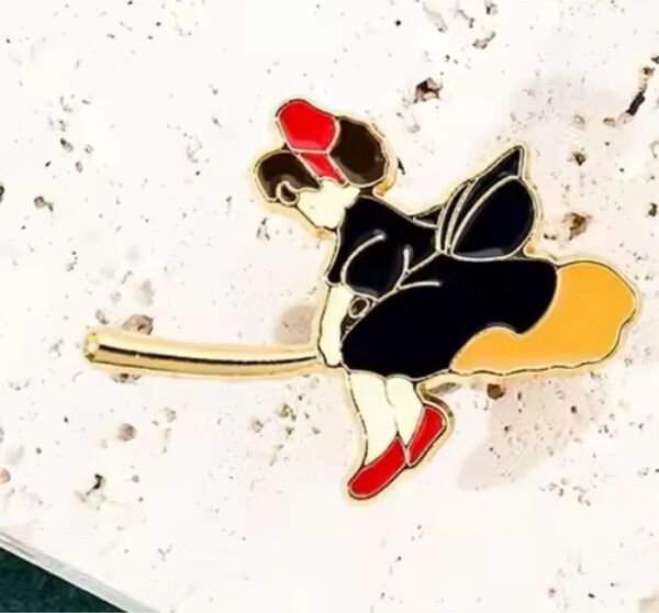 ジブリ 魔女の宅急便キキ バッチ ピンバッジ ピンズ ブローチ
