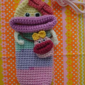 パクパクモンスター スマホショルダー ピンク ハンドメイド 手編み かわいい