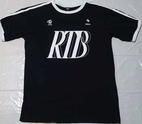 TWICE ブラック Tシャツ READY TO BE SPECIAL XL